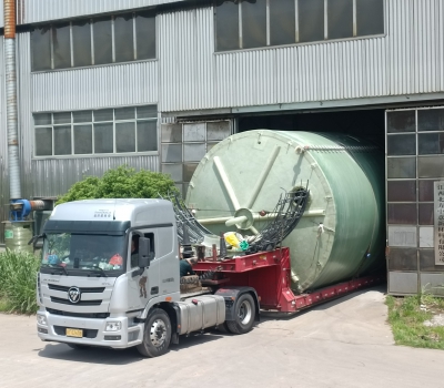DN5000*5100玻璃鋼儲罐 2臺裝車完畢